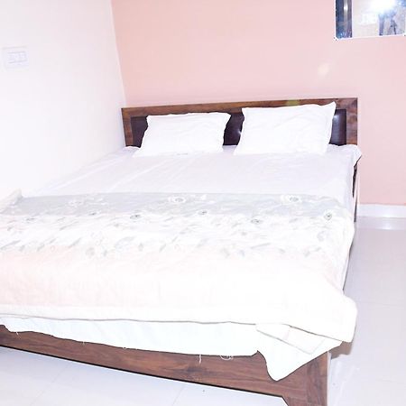 Shree Ram Hotel Ayodhya Eksteriør bilde