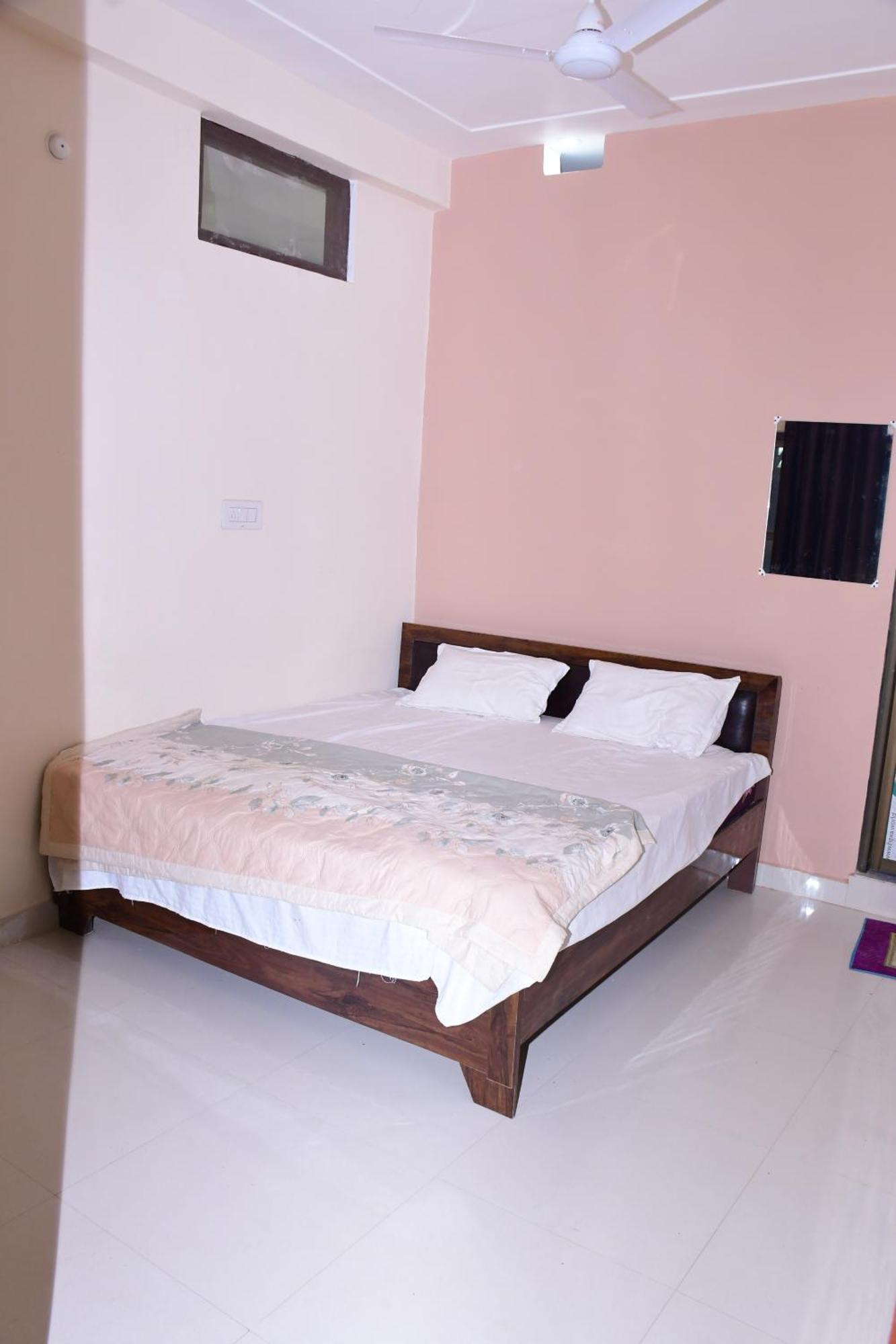 Shree Ram Hotel Ayodhya Eksteriør bilde