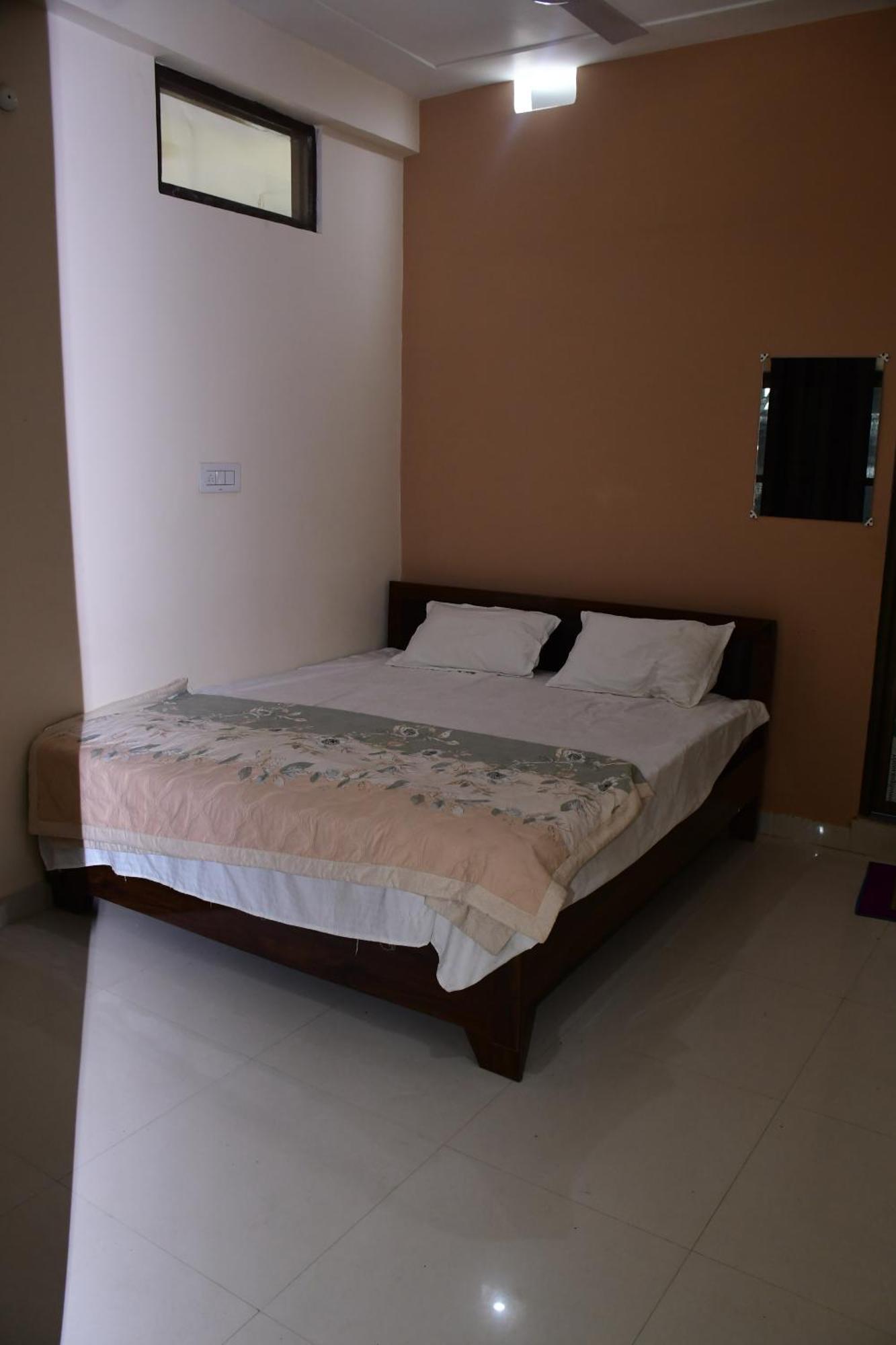 Shree Ram Hotel Ayodhya Eksteriør bilde