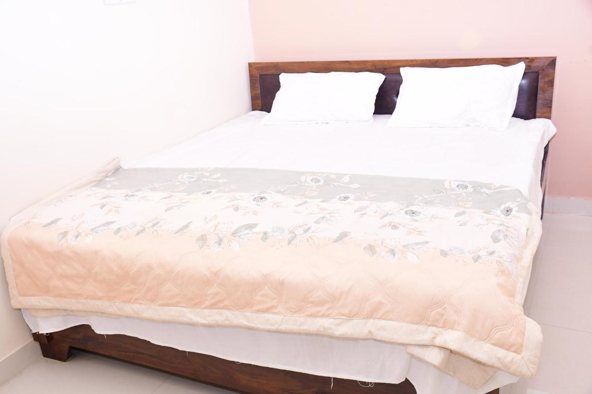 Shree Ram Hotel Ayodhya Eksteriør bilde